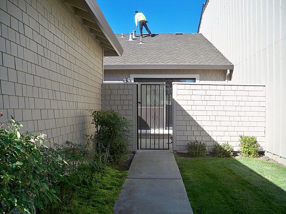 2nd image of 132 Joes Ln