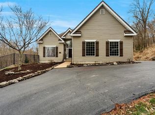 1 Walnut Grv, Eureka, MO 63025