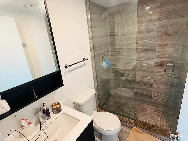 88 Queen St E #4701 — Photo 13