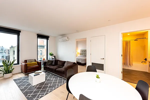 Rented by WIRE International Realty | media 14