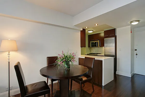 Sold by Corcoran | media 6