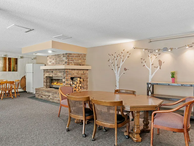 Cedarwood West Apartments | 2-Bedroom Apartments — Photo 19