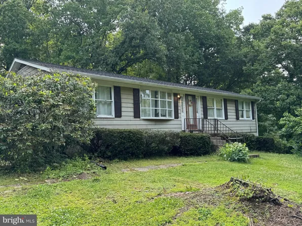 5577 Stephen Reid Rd, Huntingtown, MD 20639