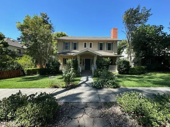 1025 N College Ave, Claremont, CA 91711