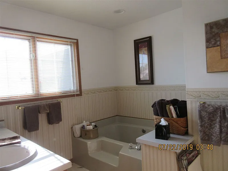 Thumbnail 13