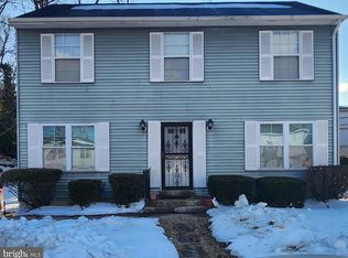 8 Wellington Pl, Annapolis, MD 21403