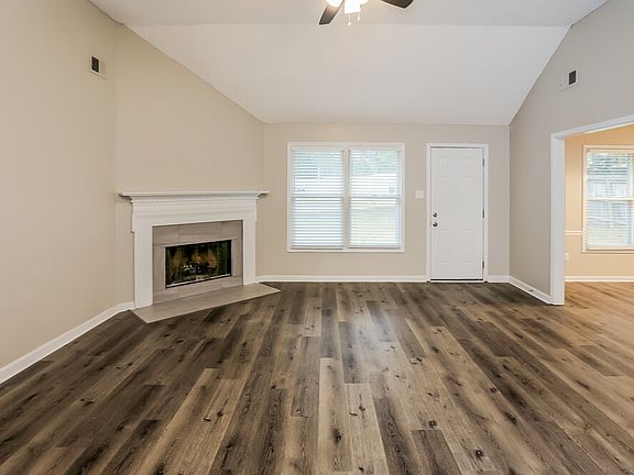 3rd image of 6855 Blue Lake Ln