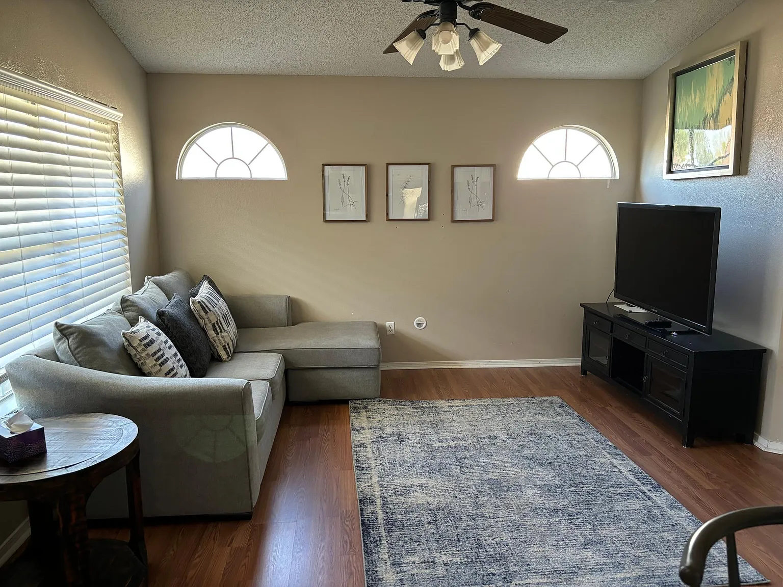 3 bed, 1068 sqft, $2,150 — Photo 2