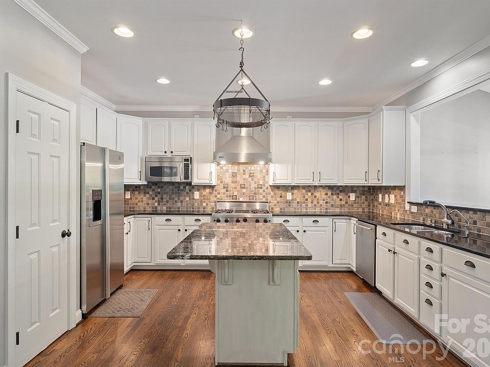 1st image of 14509 Greenpoint Ln