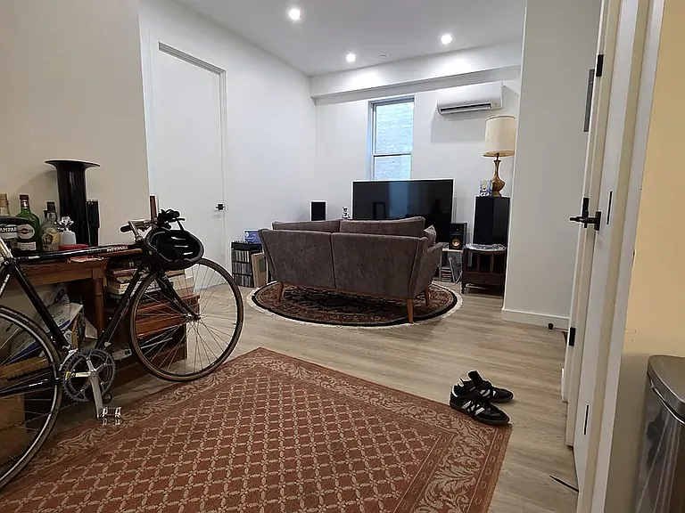 313 Linden St #2BB — Photo 3