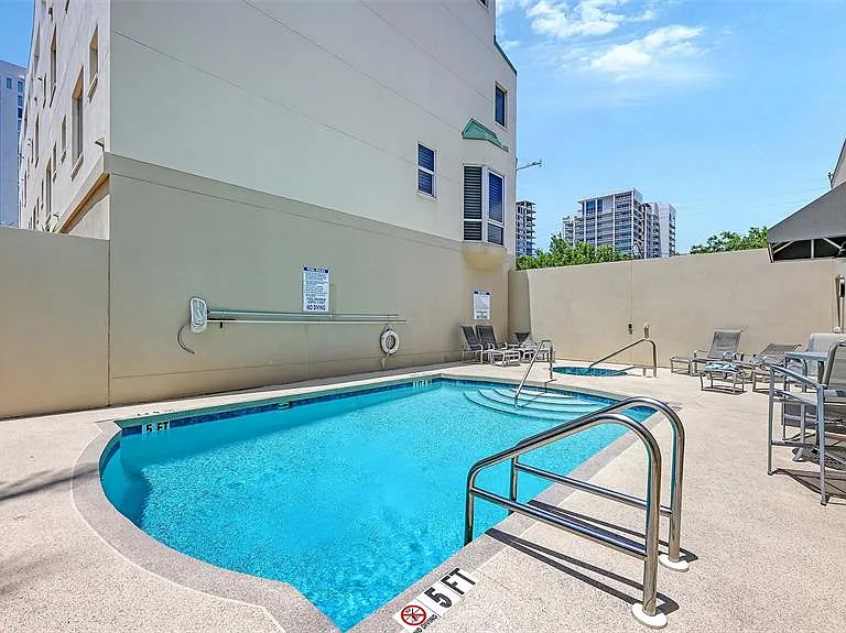 235 Cocoanut Ave #128E — Photo 57