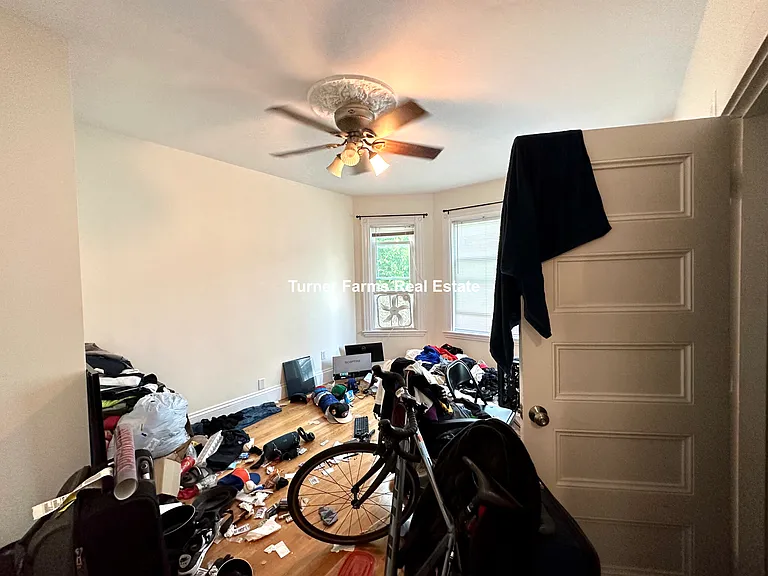 72 Roseclair St #2R — Photo 19