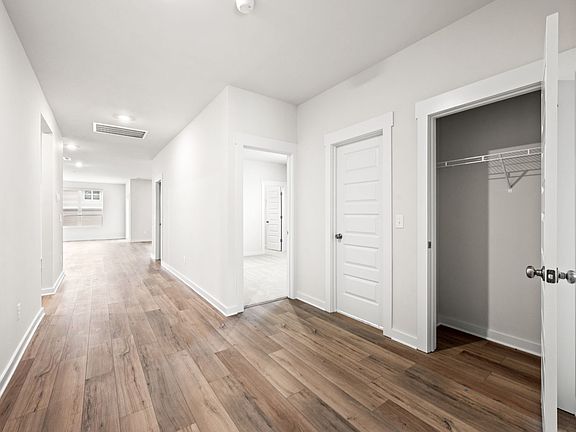 2nd image of 1004 Nature Ln