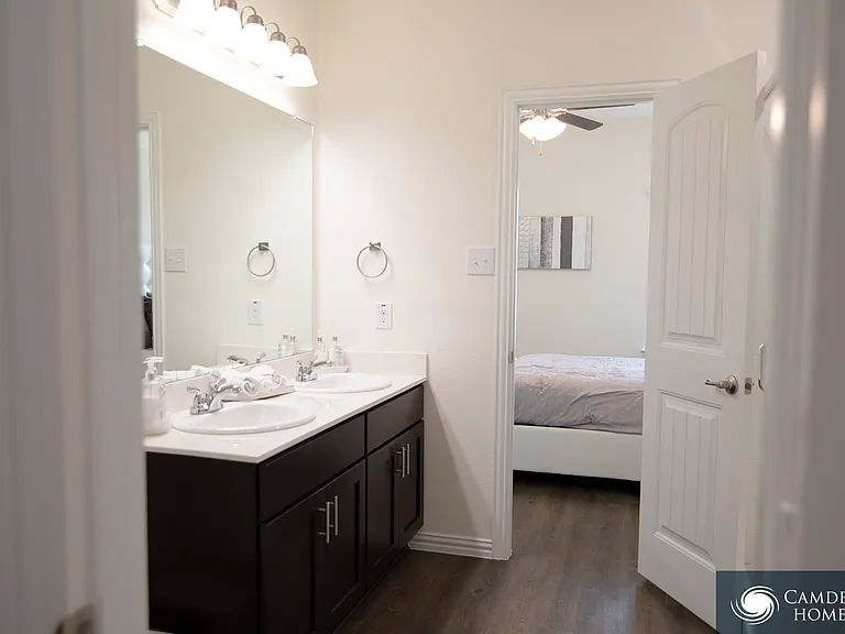 22 Maple Leaf Dr — Photo 9