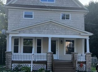 726 S Main St, Medina, NY 14103