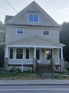 726 S Main St, Medina, NY, 14103