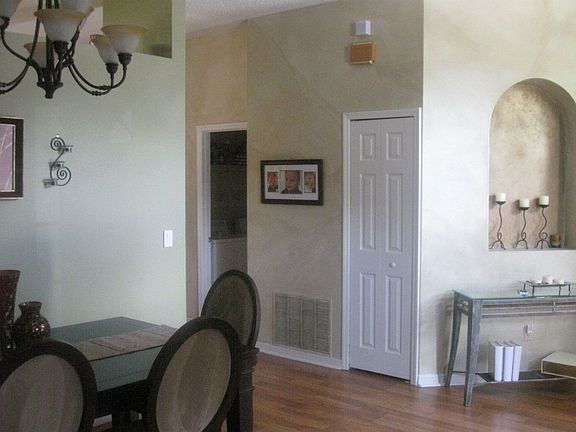 2nd image of 3462 Foxcroft Cir