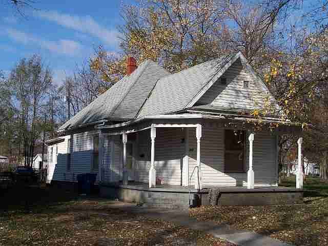 2nd image of 1112 N 6th St