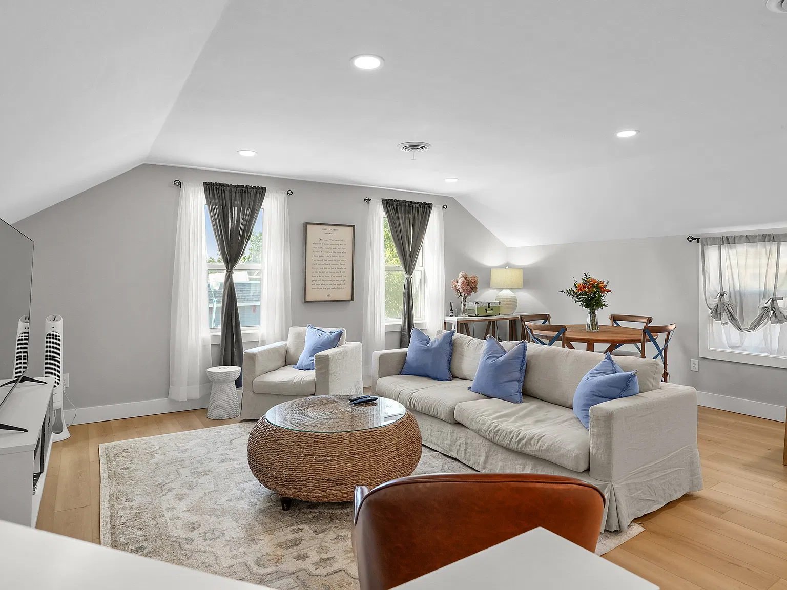 3 bed, 1463 sqft, $1,850 — Photo 2