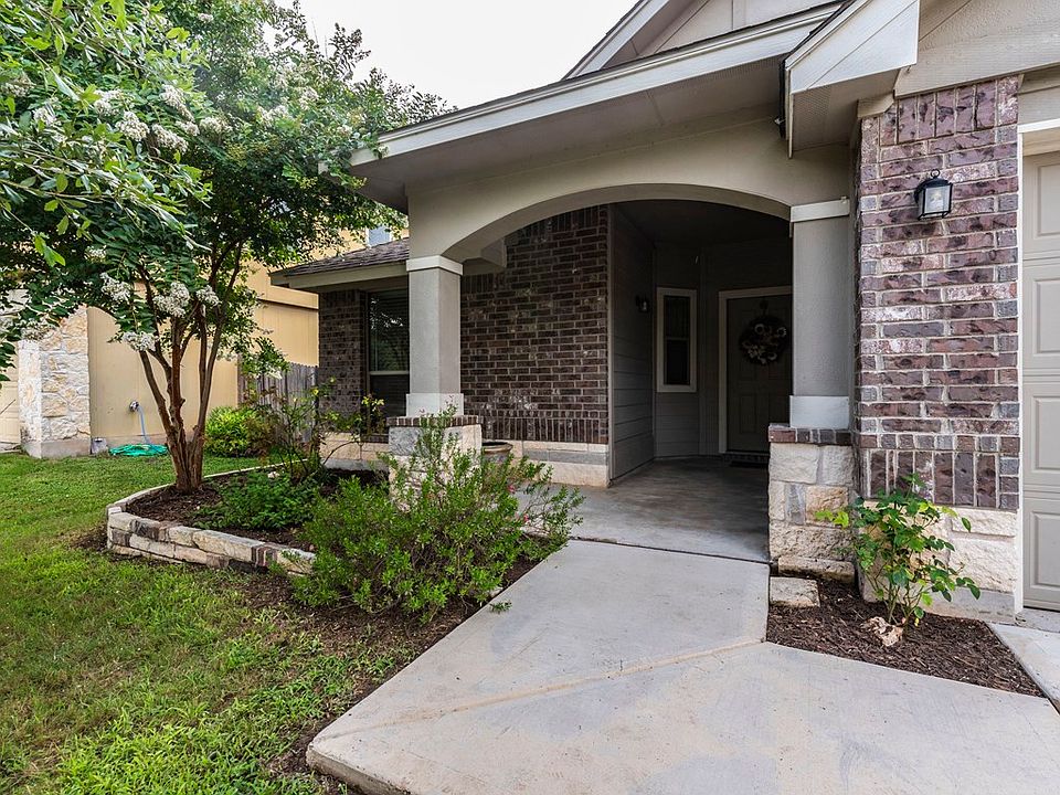 1st image of 105 Split Rail Dr