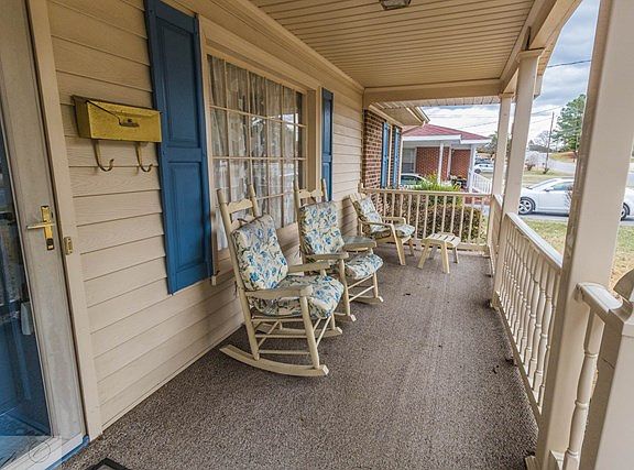 3rd image of 217 Bunche Dr