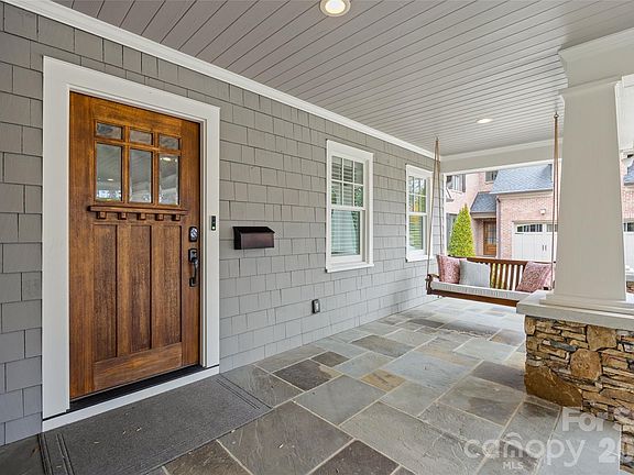 4th image of 1407 Lilac Rd