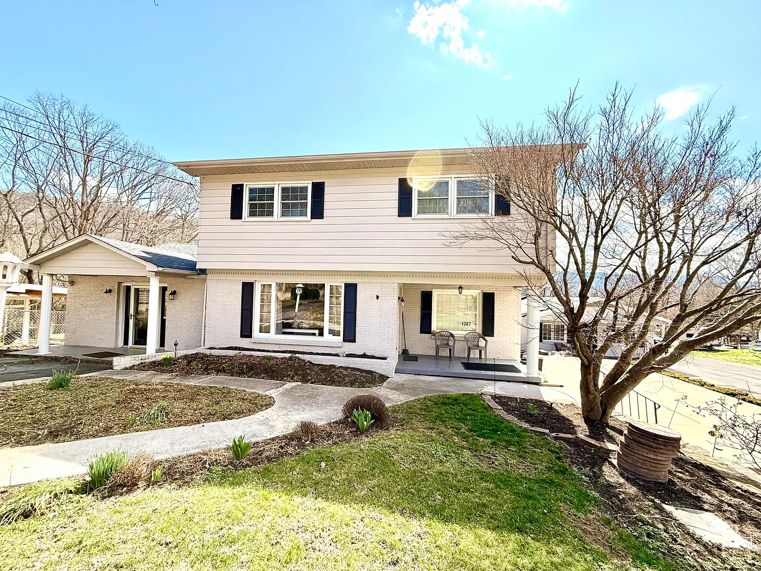 1307 E Dolly Ann Dr photo 1