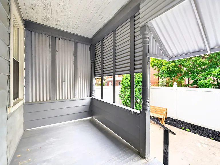410 Kendall St — Photo 30