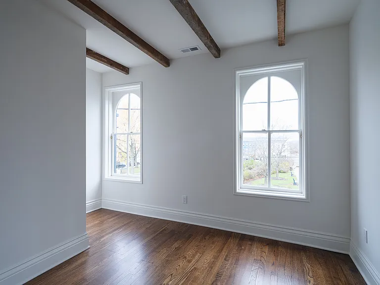 702 Columbia St #3A — Photo 2