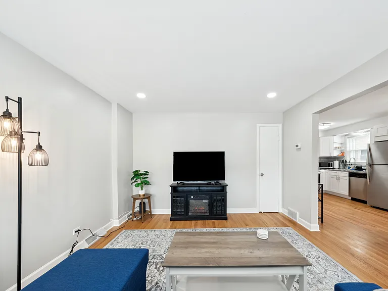 1111 Pitner Ave #2 — Photo 4