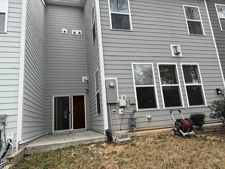 1616 Brussels Dr — Photo 26