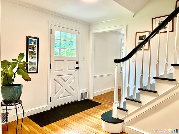 5th image of 530 Bloomfield Avenue