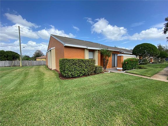2nd image of 28 Silver Oak Cir