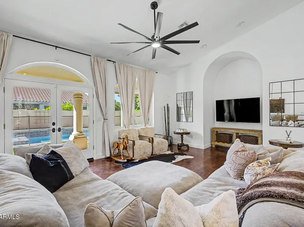 2142 E DESOTO Way, Gilbert, AZ 85234