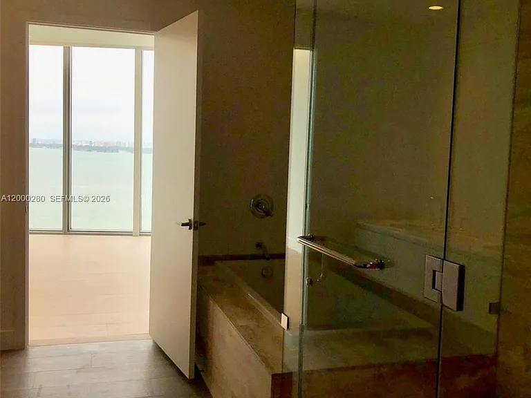 2900 NE 7th Ave #2907 — Photo 15