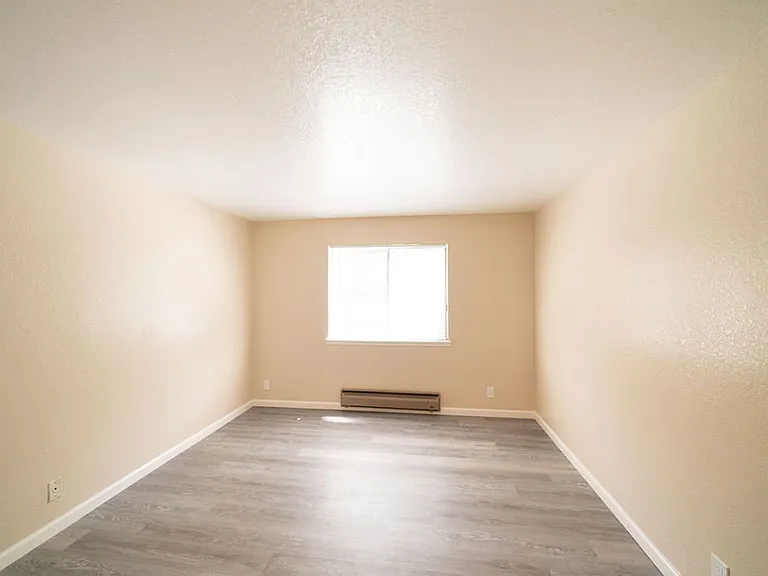 Beacon Hill Apartments — Photo 3