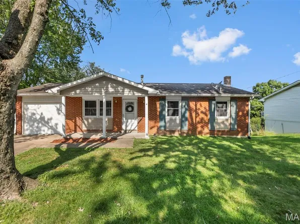 537 Crestwood Dr, Jackson, MO 63755