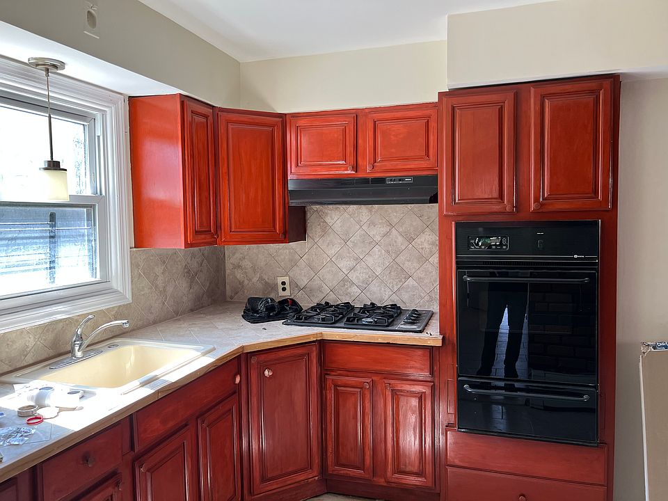 1st image of 1049 Hartman Ln Floor 1
