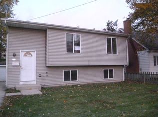 116 Keller Ave, Waukegan, IL 60085