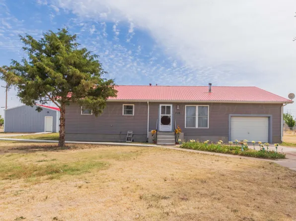 710 Goddard Ave, Panhandle, TX 79068