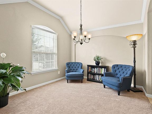 5th image of 5021 McClellan Dr