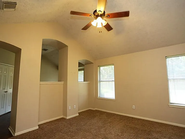 1718 Calmar Dr — Photo 10