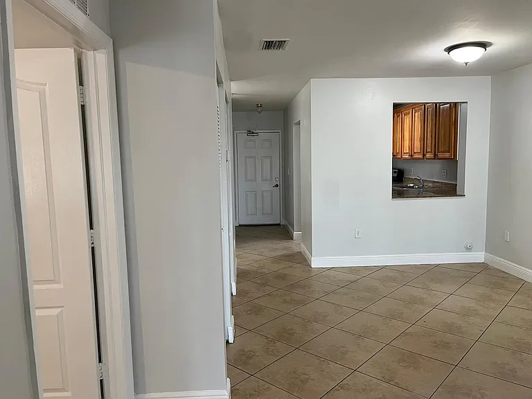 201 NW 177th St #206 — Photo 7
