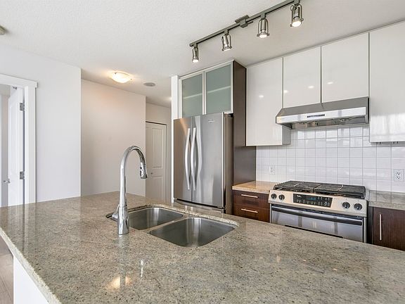 4th image of 2289 Yukon Cres #1006