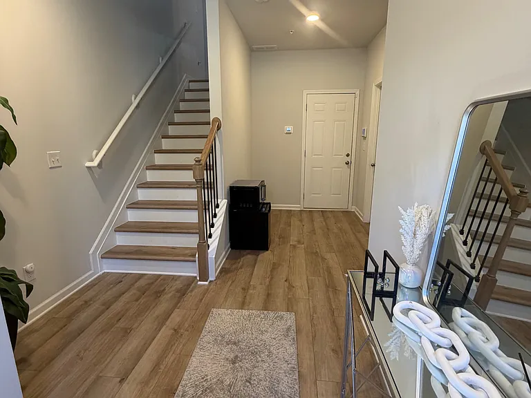 205 Wallace St #1 — Photo 8