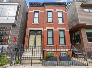 2024 W Superior St, Chicago, IL 60612
