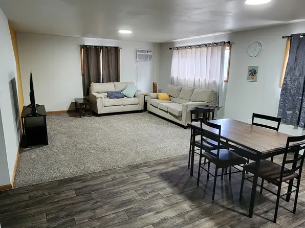 1110 N 17th St #1, Bismarck, ND 58501