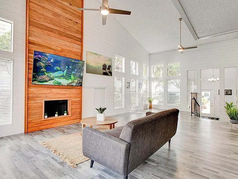 Villas on Rosemeade West — Photo 13