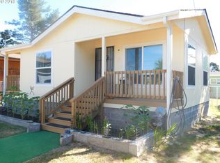 140 N 4th St, Lakeside, OR 97449