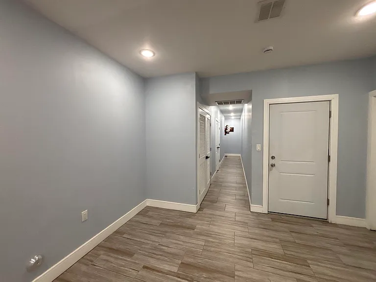 251 Manhattan Ave #1 — Photo 19